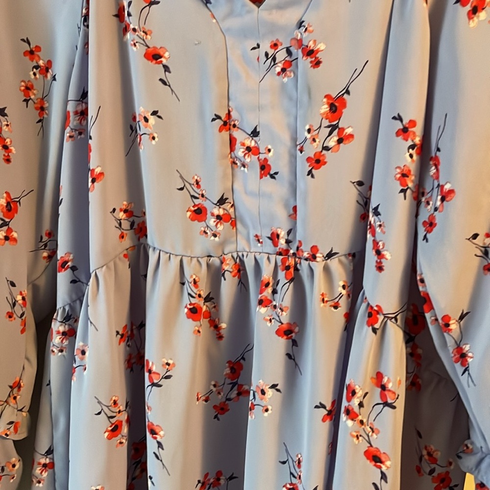 Cherry Blossom Blouse - Picture 3 of 3